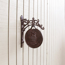 Rustic Pineapple Welcome Spinning Sign